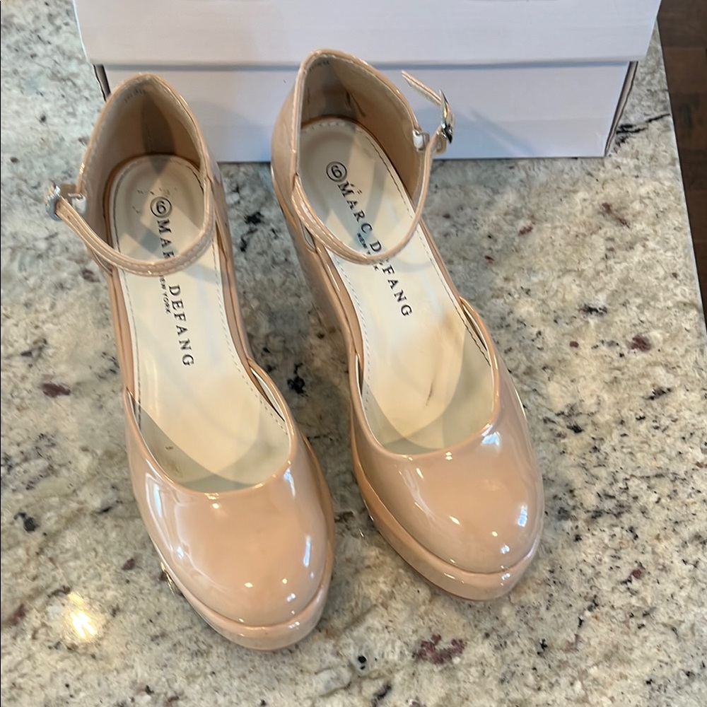 Girls Defang Saylor wedges
